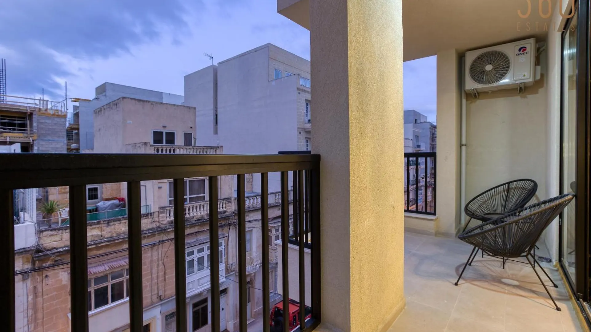 Appartement Tastefully Designed 3Br Home In Gzira With Wifi By 360 Estates