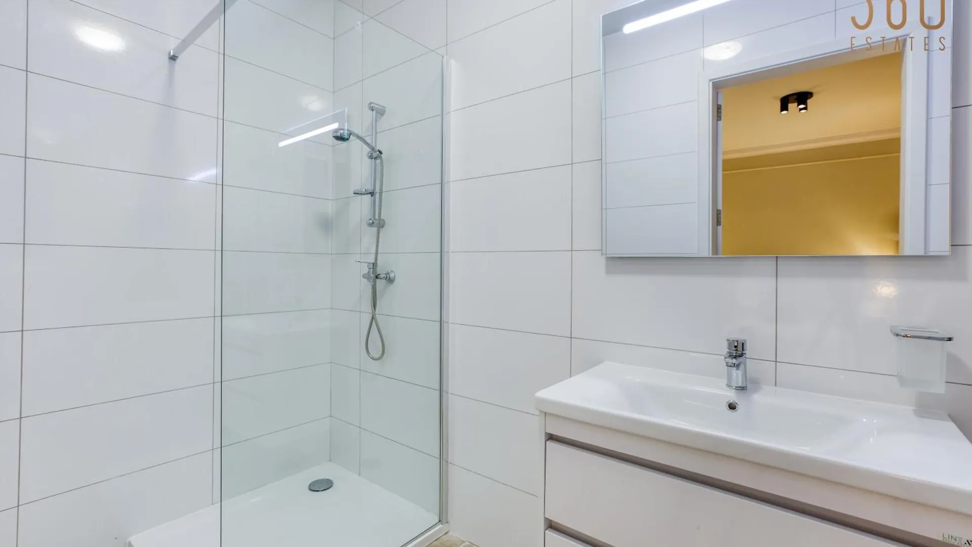 Tastefully Designed 3Br Home In Gzira With Wifi By 360 Estates Malta