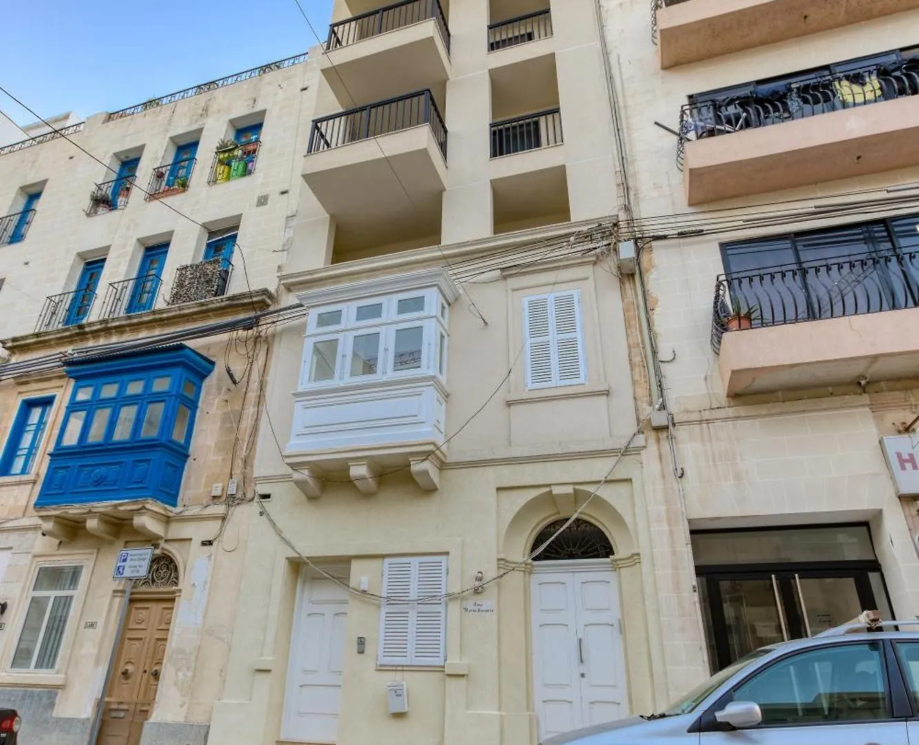 Tastefully Designed 3Br Home In Gzira With Wifi By 360 Estates Apartment